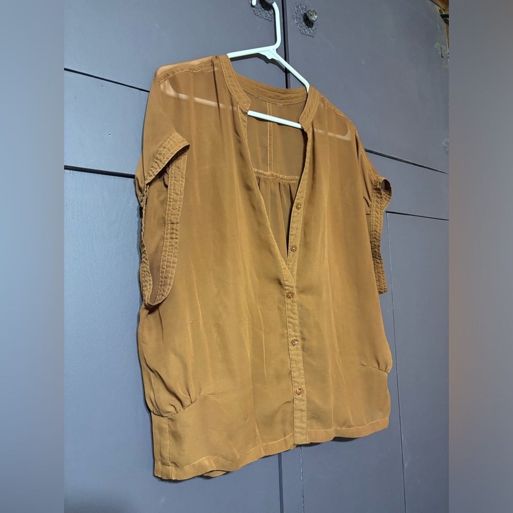 Tan Sheer Button-Up Short Sleeved Top Size L/XL